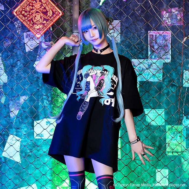(Pre-Order) Hatsune Miku x Listen Flavor T-shirt Black