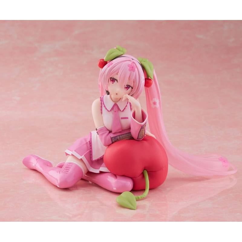 Hatsune Miku Sakura Miku Cherry Cushion Figuuri Ver. 13 cm