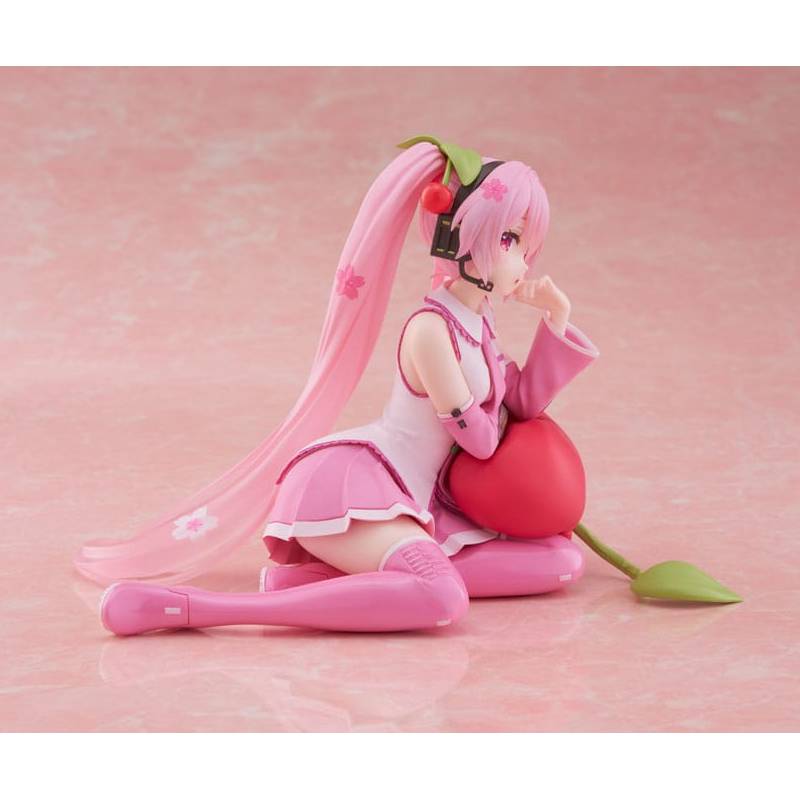 Hatsune Miku Sakura Miku Cherry Cushion Figuuri Ver. 13 cm
