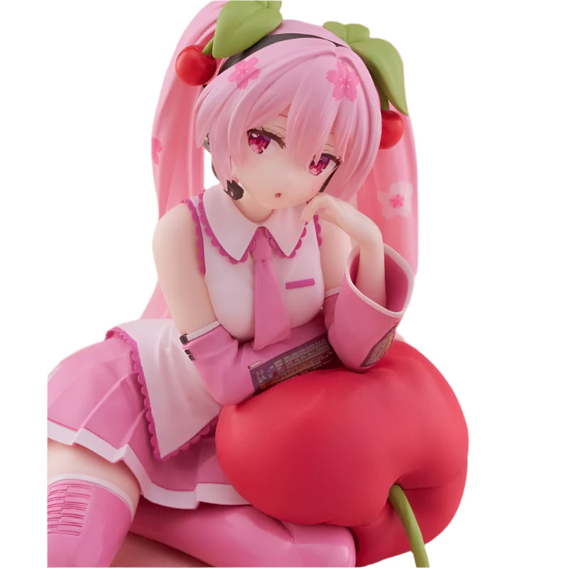 Hatsune Miku Sakura Miku Cherry Cushion Figuuri Ver. 13 cm